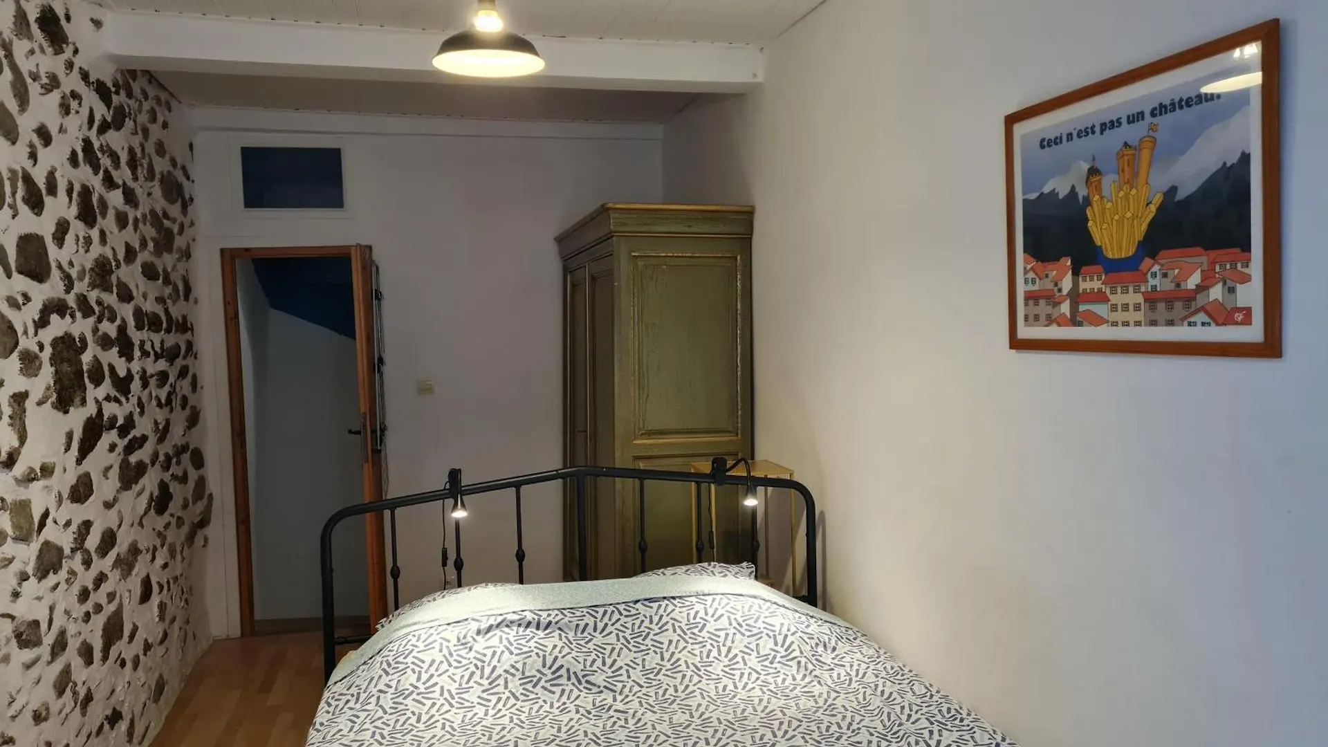 Holiday home La Maison-Frite, Pour Un Sejour Insolite A Foix !